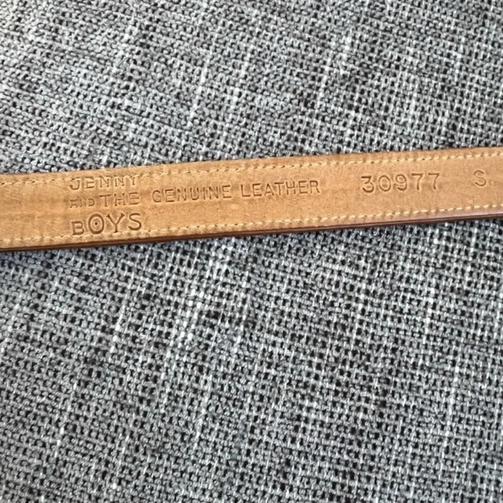 Vintage 90s Jenny & The Boys Tan Genuine Leather Brass Buckle Belt Small
